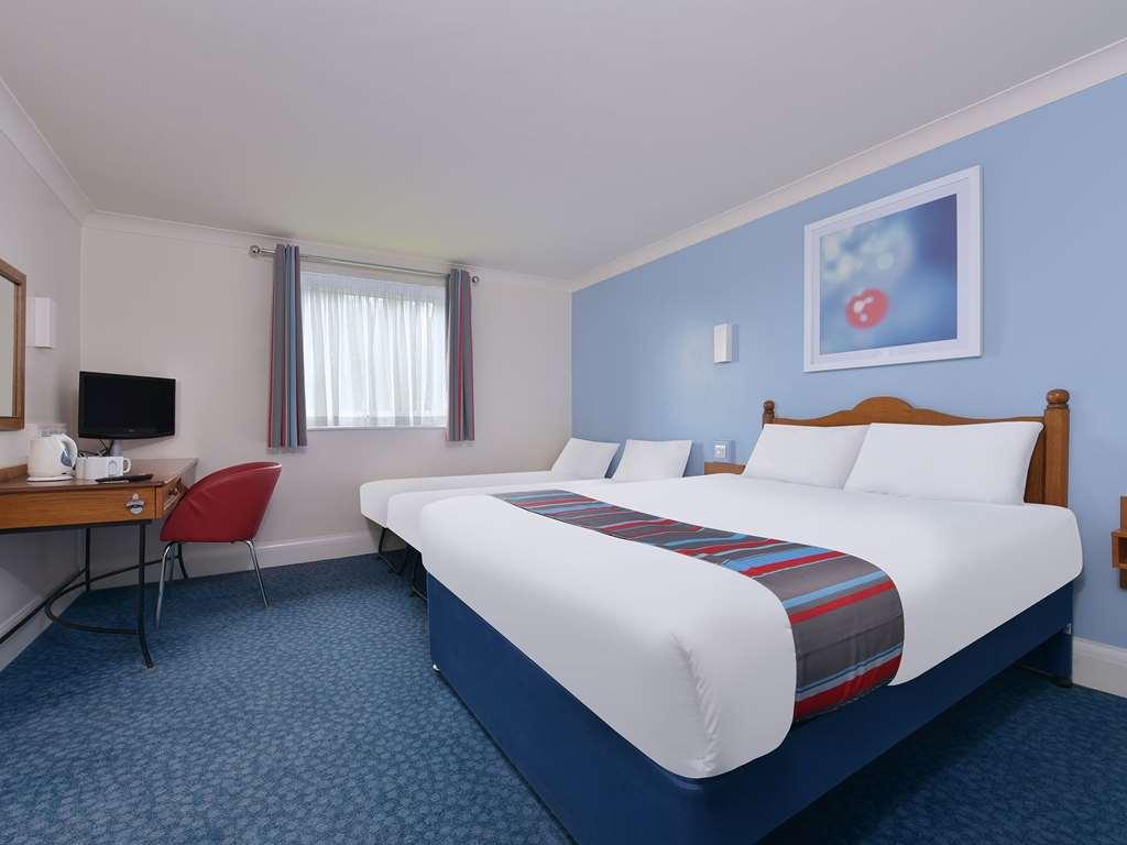 Travelodge Warrington Lowton Cameră foto