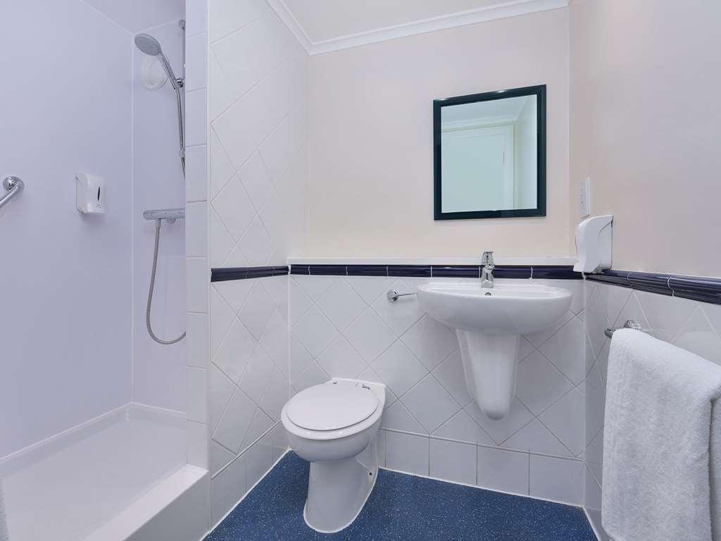 Travelodge Warrington Lowton Cameră foto