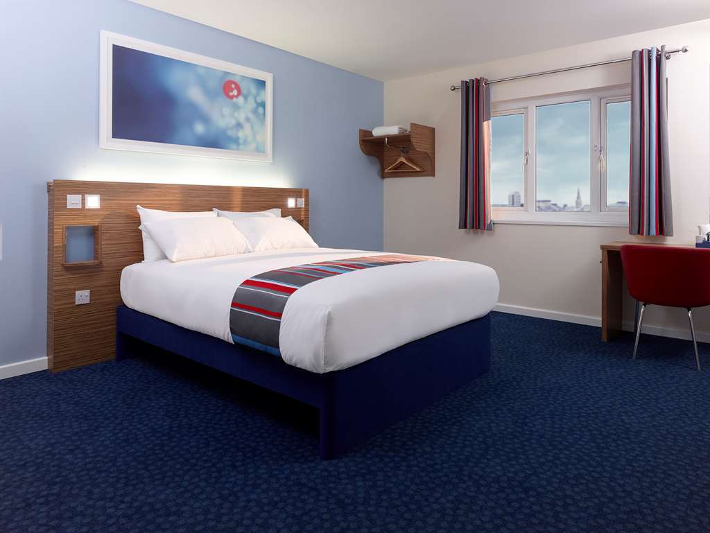 Travelodge Warrington Lowton Cameră foto