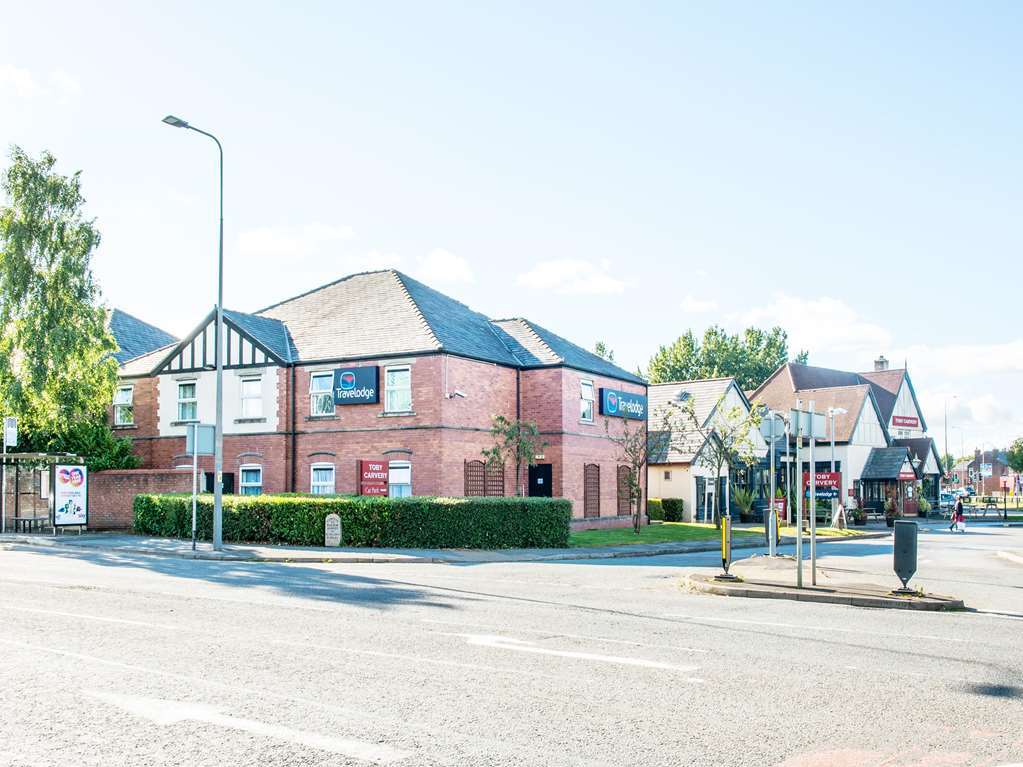 Travelodge Warrington Lowton Exterior foto